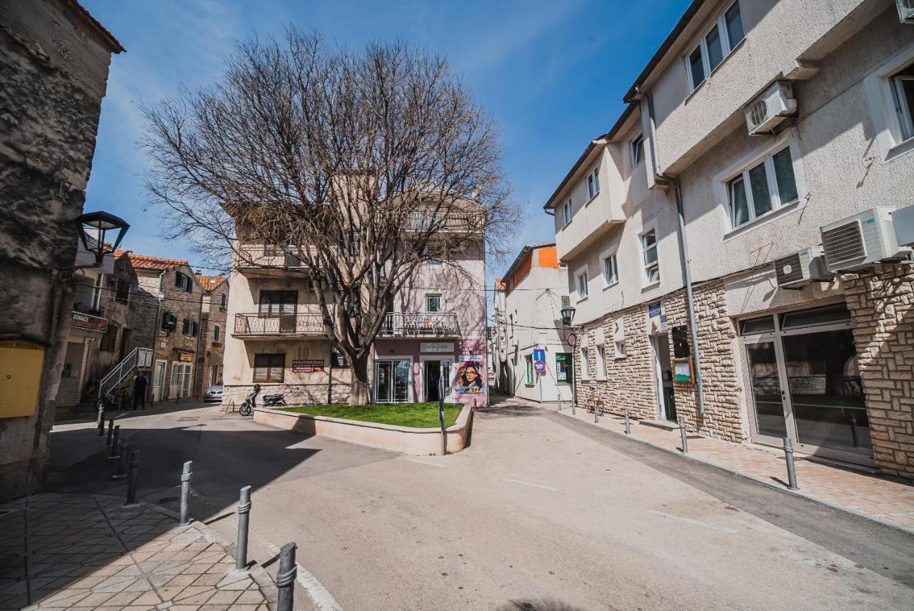 Downtown Luxury Apartments With Hot Tub Vodice Exterior photo