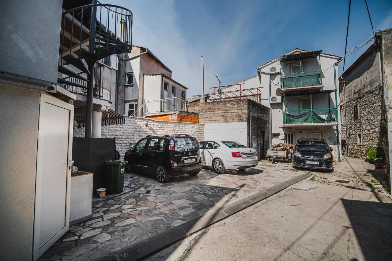 Downtown Luxury Apartments With Hot Tub Vodice Exterior photo