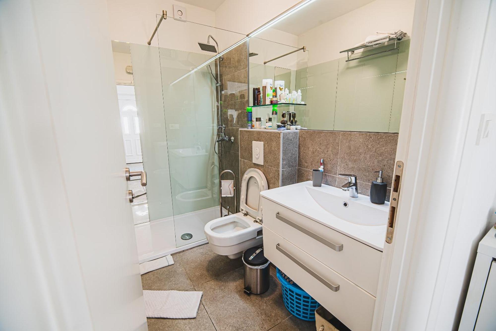 Downtown Luxury Apartments With Hot Tub Vodice Room photo